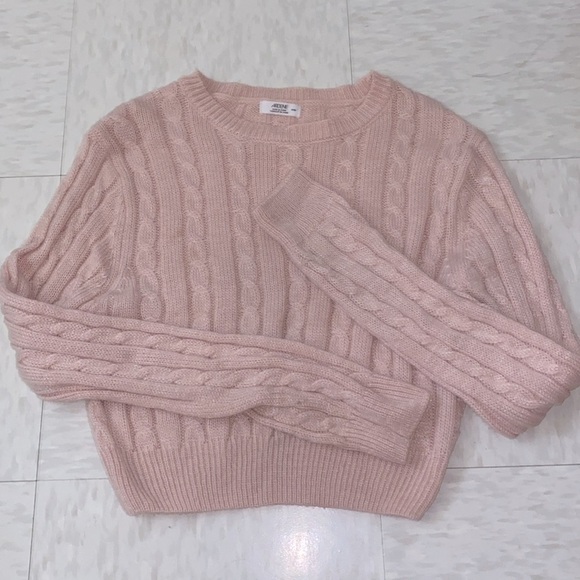 New Ultra Crop Cable Knit Sweater Ardene - Picture 2 of 3